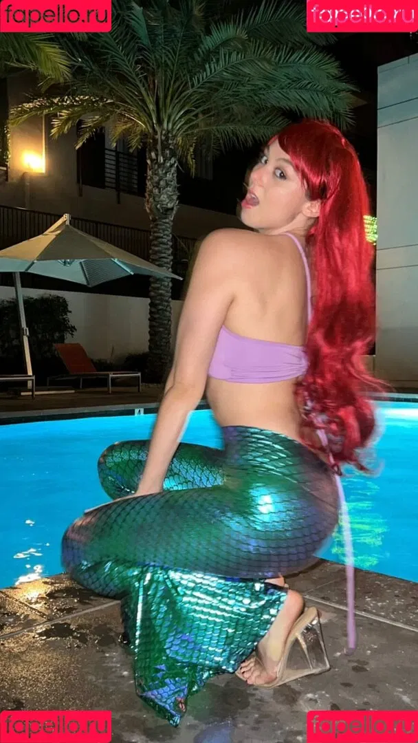 Kira Kosarin Onlyfans Photo Gallery 