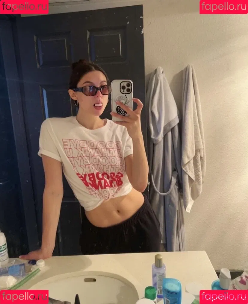 Kira Kosarin Onlyfans Photo Gallery 