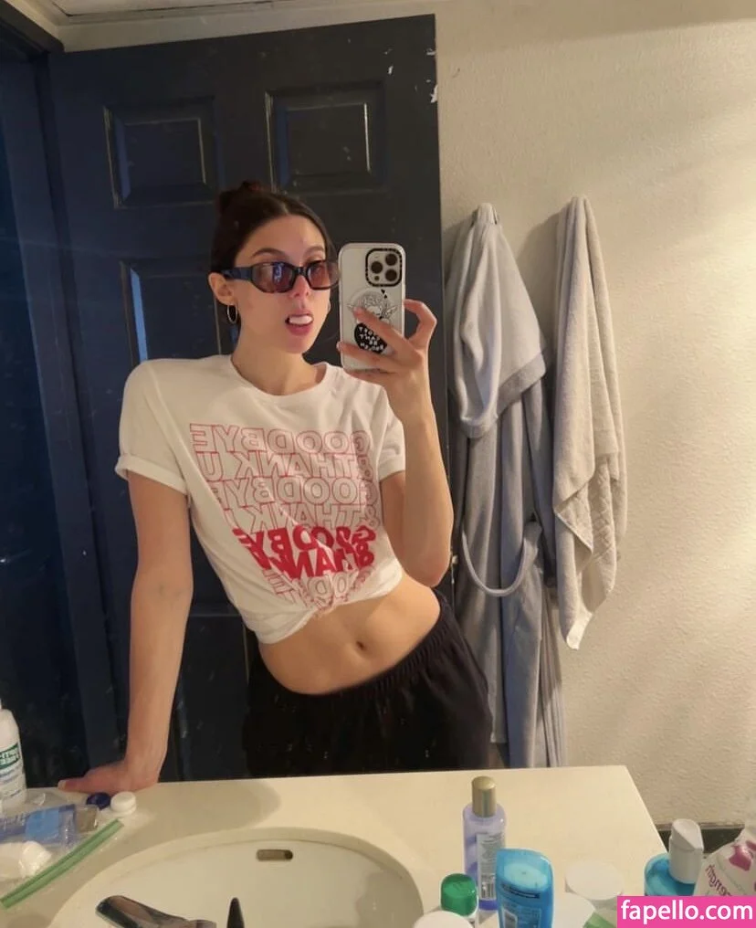 Kira Kosarin Onlyfans Photo Gallery 