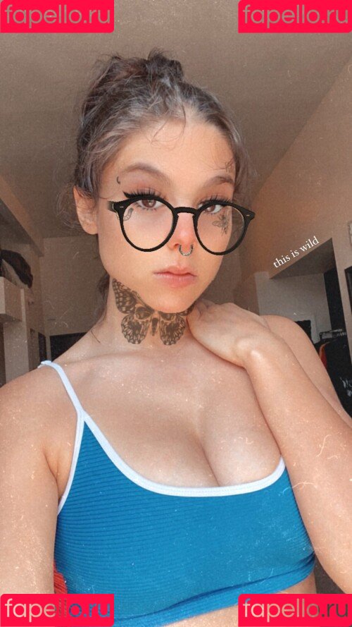 Kira Kosarin Onlyfans Photo Gallery 