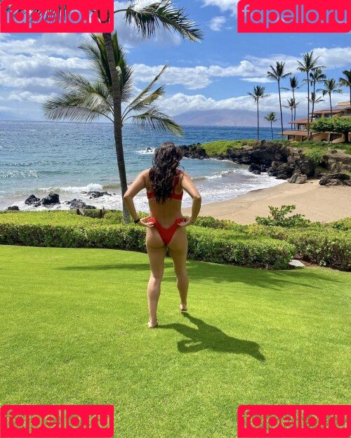 Kira Kosarin Onlyfans Photo Gallery 