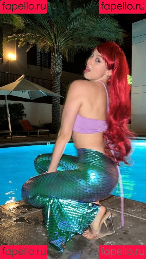 Kira Kosarin Onlyfans Photo Gallery 