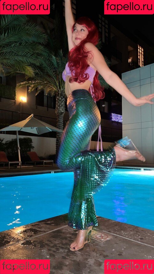 Kira Kosarin Onlyfans Photo Gallery 