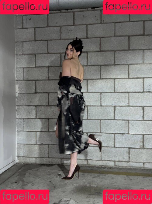 Kira Kosarin Onlyfans Photo Gallery 