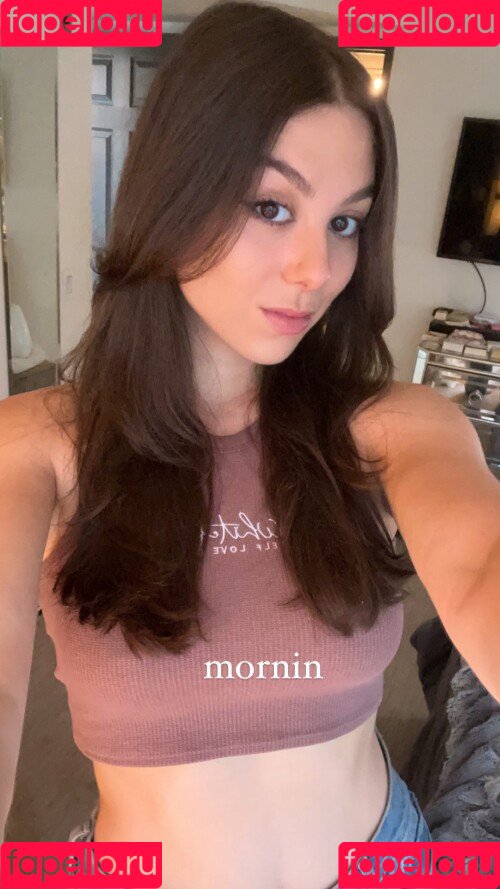 Kira Kosarin Onlyfans Photo Gallery 