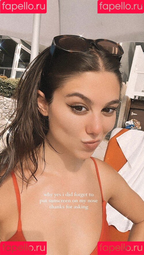 Kira Kosarin Onlyfans Photo Gallery 