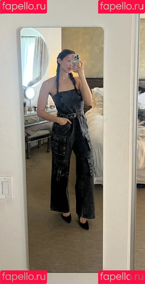 Kira Kosarin Onlyfans Photo Gallery 