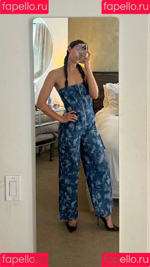 Kira Kosarin Onlyfans Photo Gallery 
