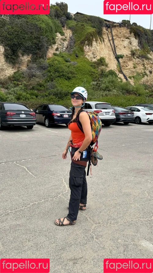 Kira Kosarin Onlyfans Photo Gallery 