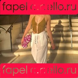 Kira Kosarin Onlyfans Photo Gallery 