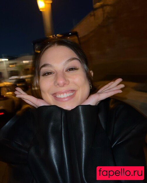 Kira Kosarin Onlyfans Photo Gallery 