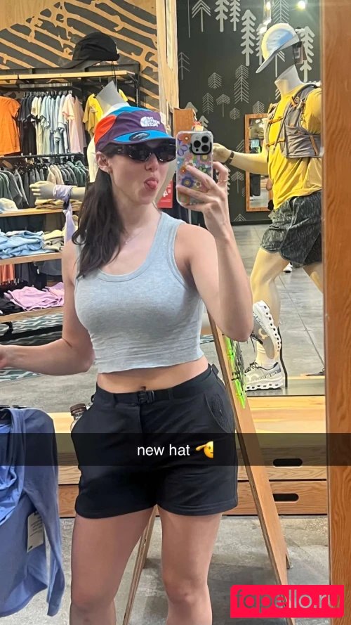 Kira Kosarin Onlyfans Photo Gallery 