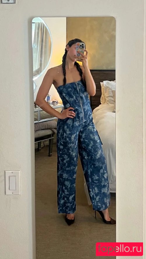 Kira Kosarin Onlyfans Photo Gallery 