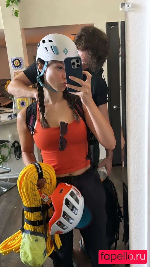 Kira Kosarin Onlyfans Photo Gallery 