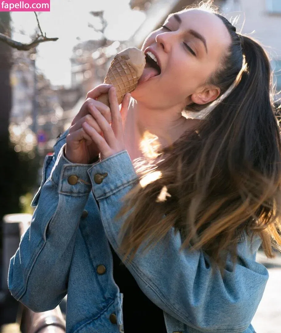 Kyla Nelson Onlyfans Photo Gallery 