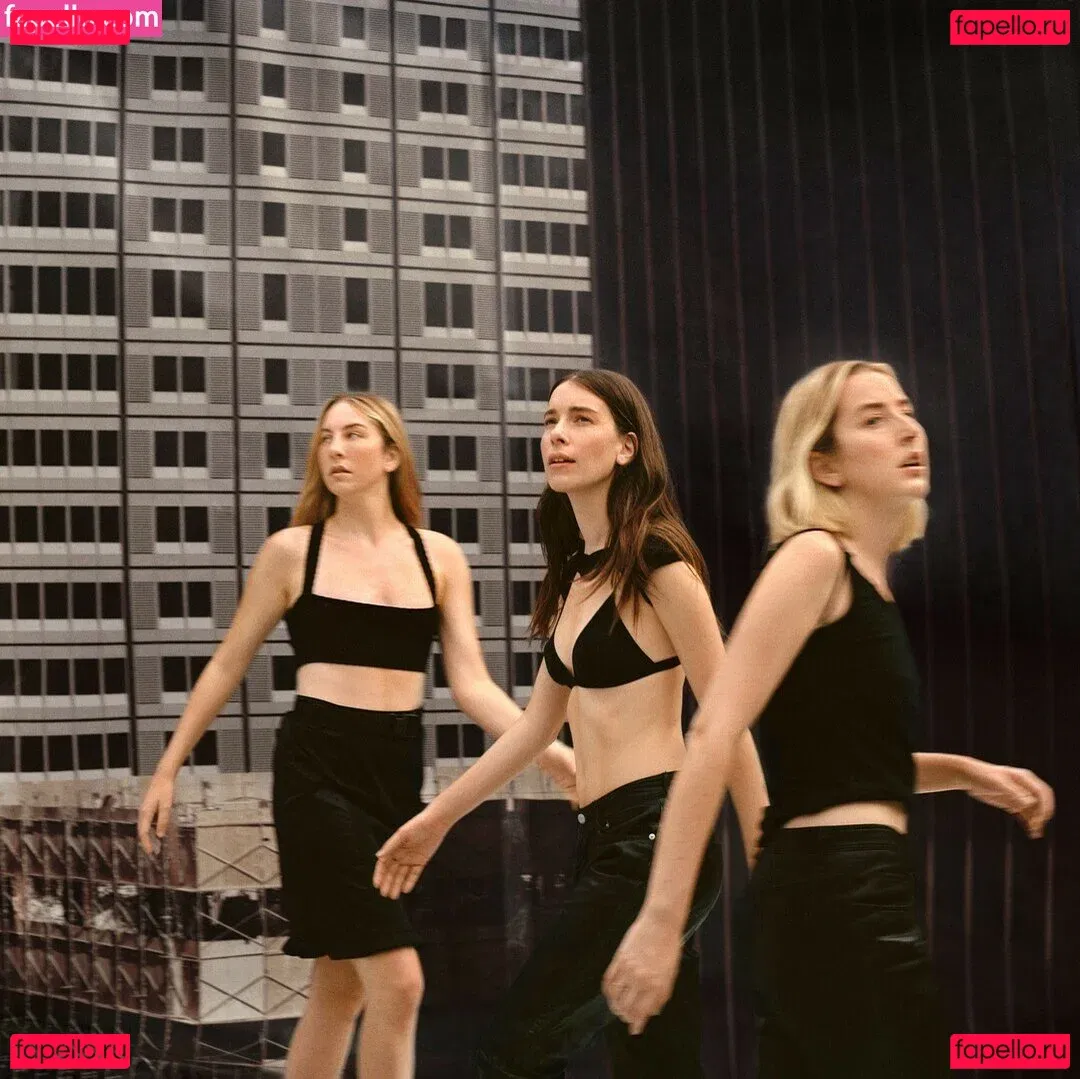 Haim Sisters Onlyfans Photo Gallery 