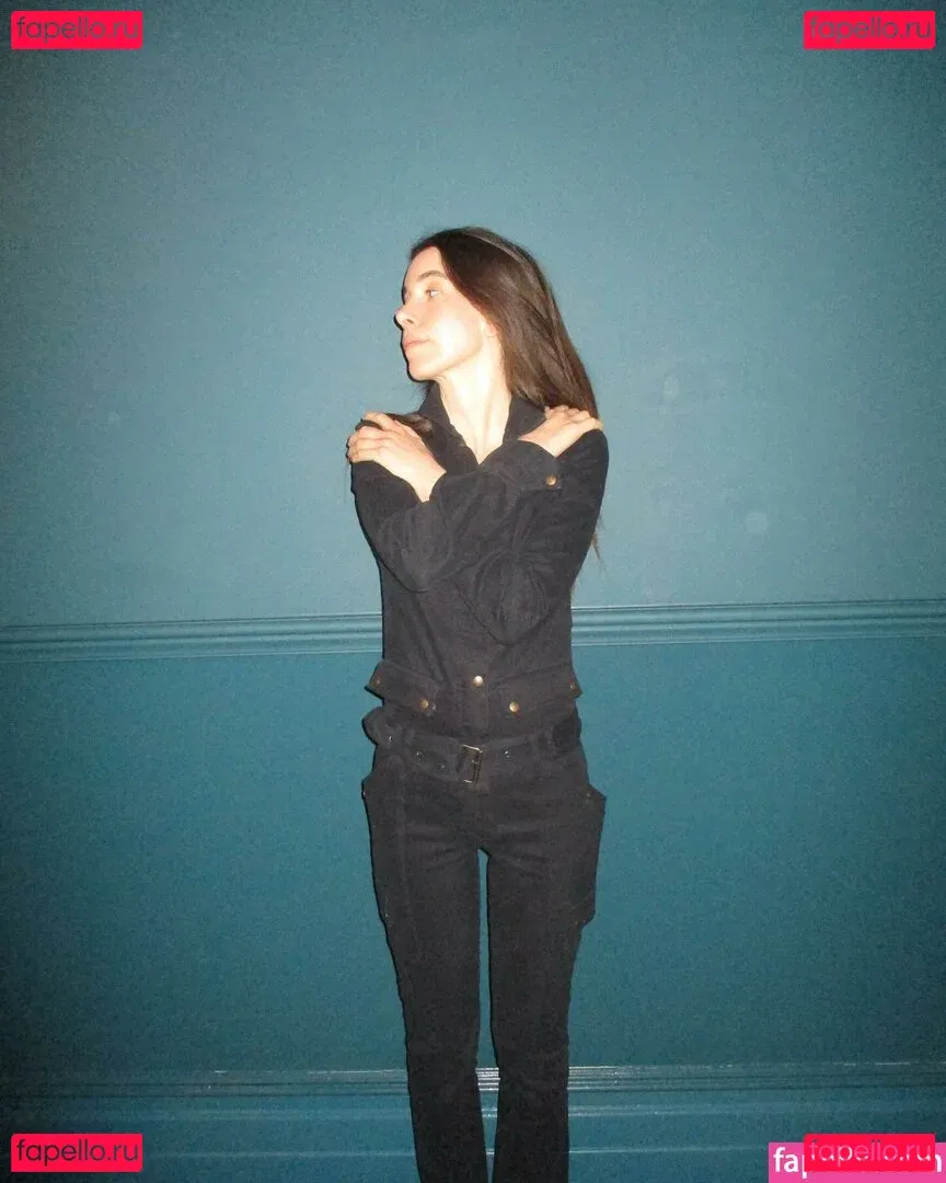 Haim Sisters Onlyfans Photo Gallery 