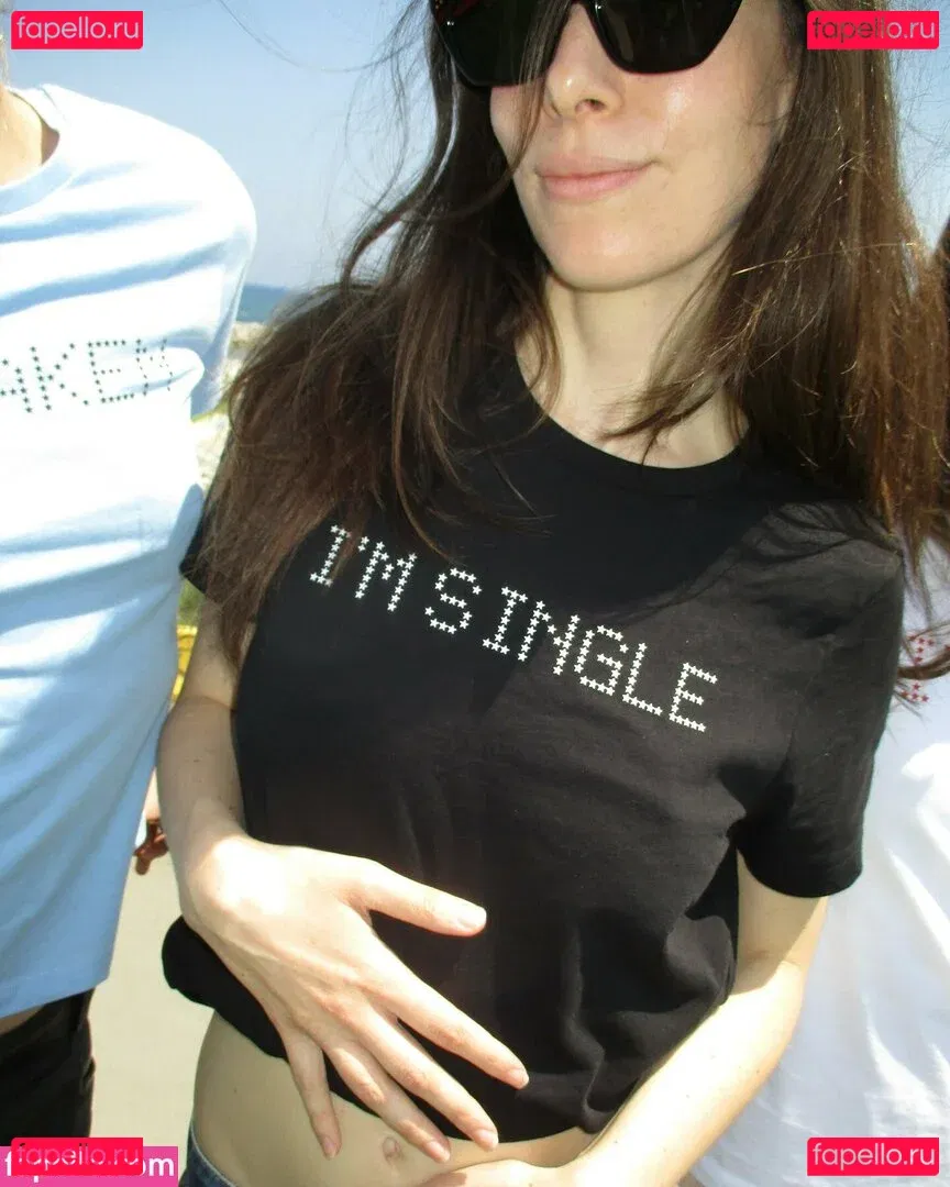 Haim Sisters Onlyfans Photo Gallery 