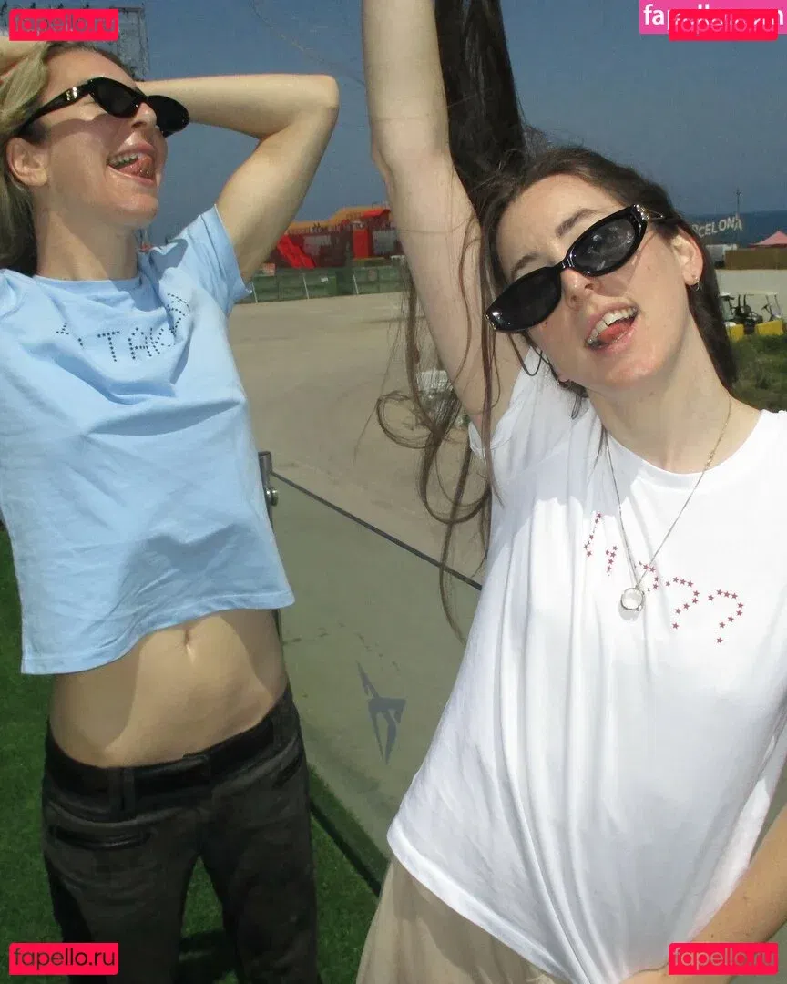 Haim Sisters Onlyfans Photo Gallery 