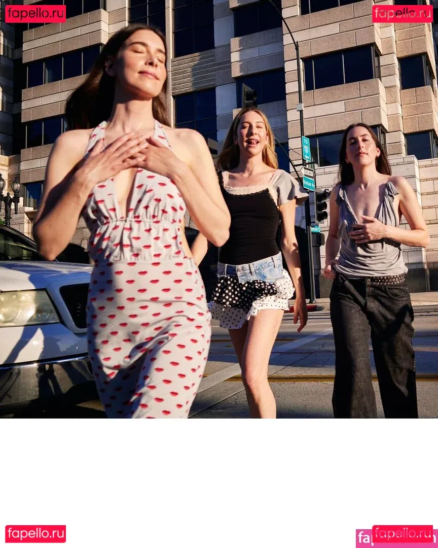 Haim Sisters Onlyfans Photo Gallery 