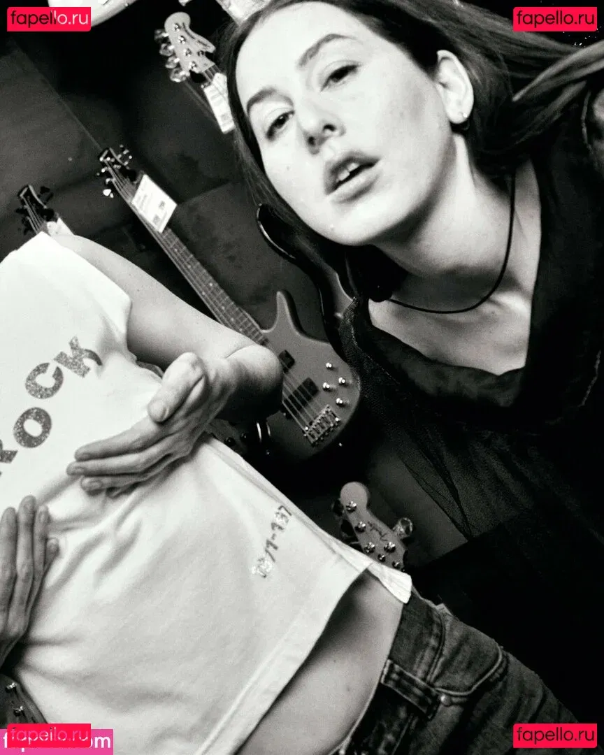 Haim Sisters Onlyfans Photo Gallery 