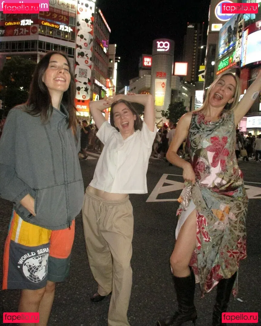 Haim Sisters Onlyfans Photo Gallery 