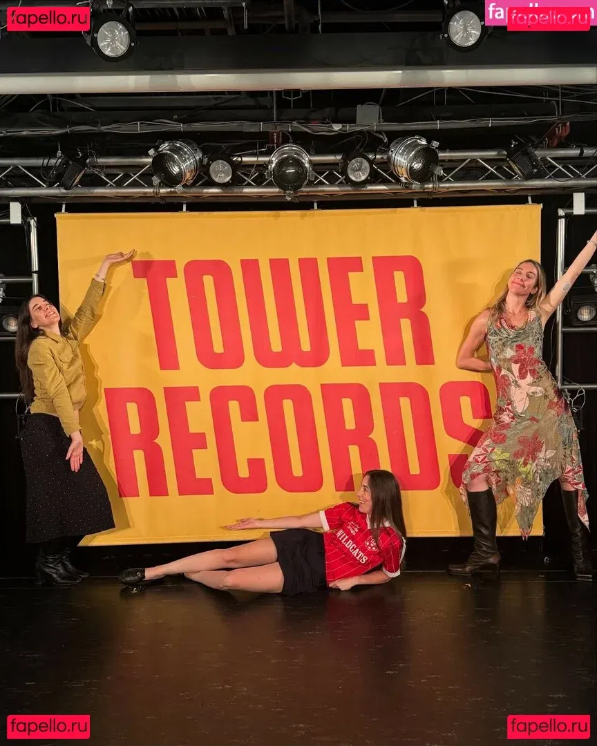 Haim Sisters Onlyfans Photo Gallery 