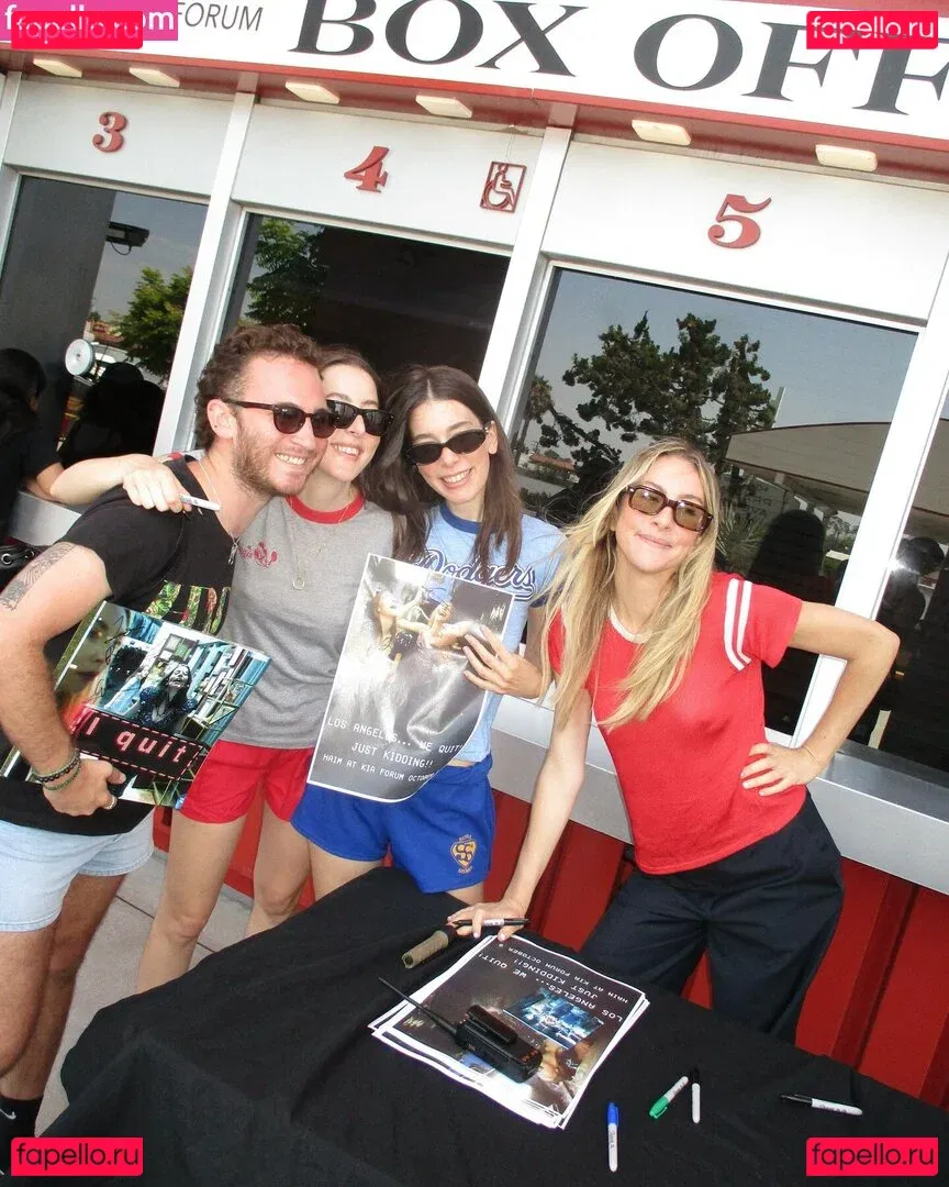 Haim Sisters Onlyfans Photo Gallery 