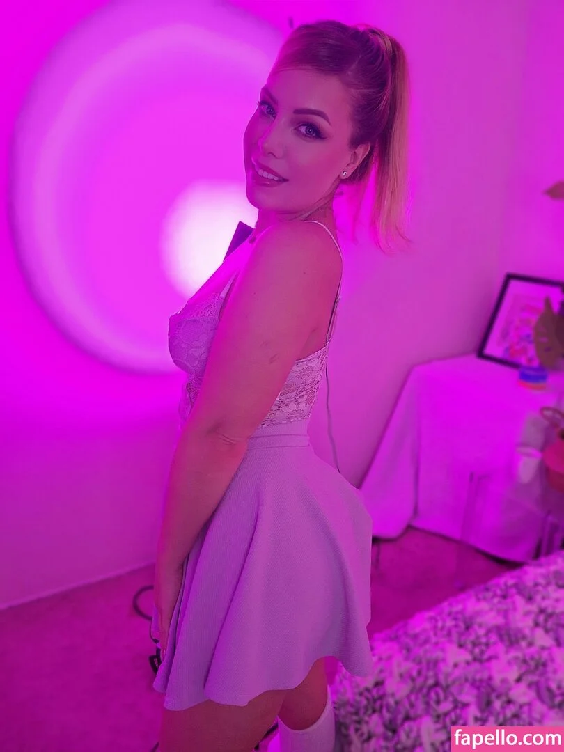 freevictoria Onlyfans Photo Gallery 