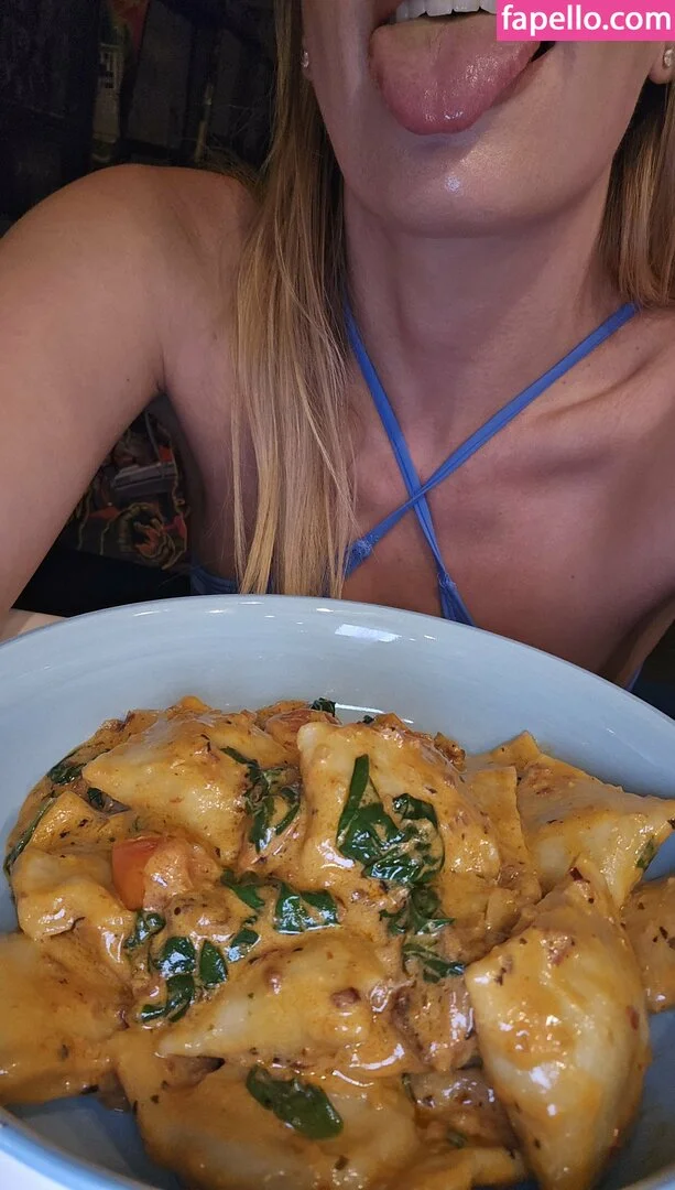 freevictoria Onlyfans Photo Gallery 