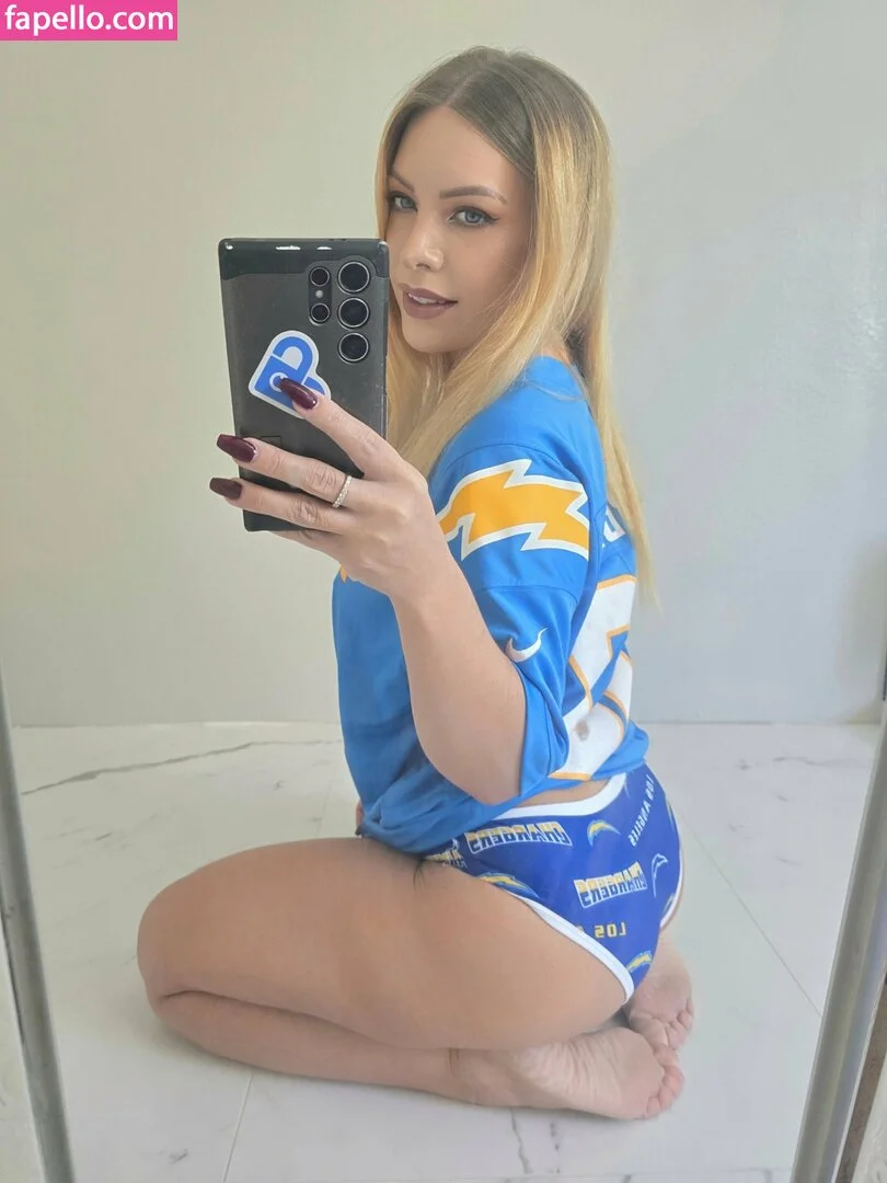 freevictoria Onlyfans Photo Gallery 