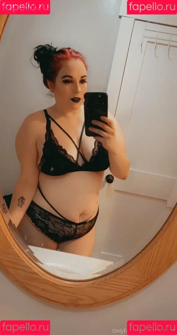 goth_traish Onlyfans Photo Gallery 