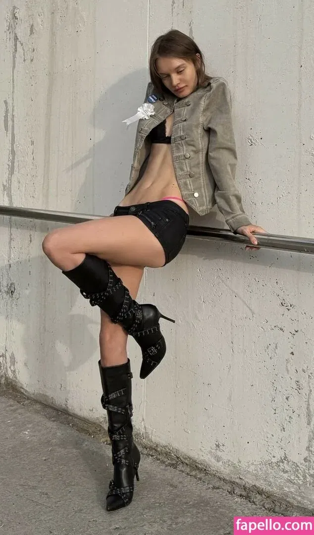 litlonn Onlyfans Photo Gallery 