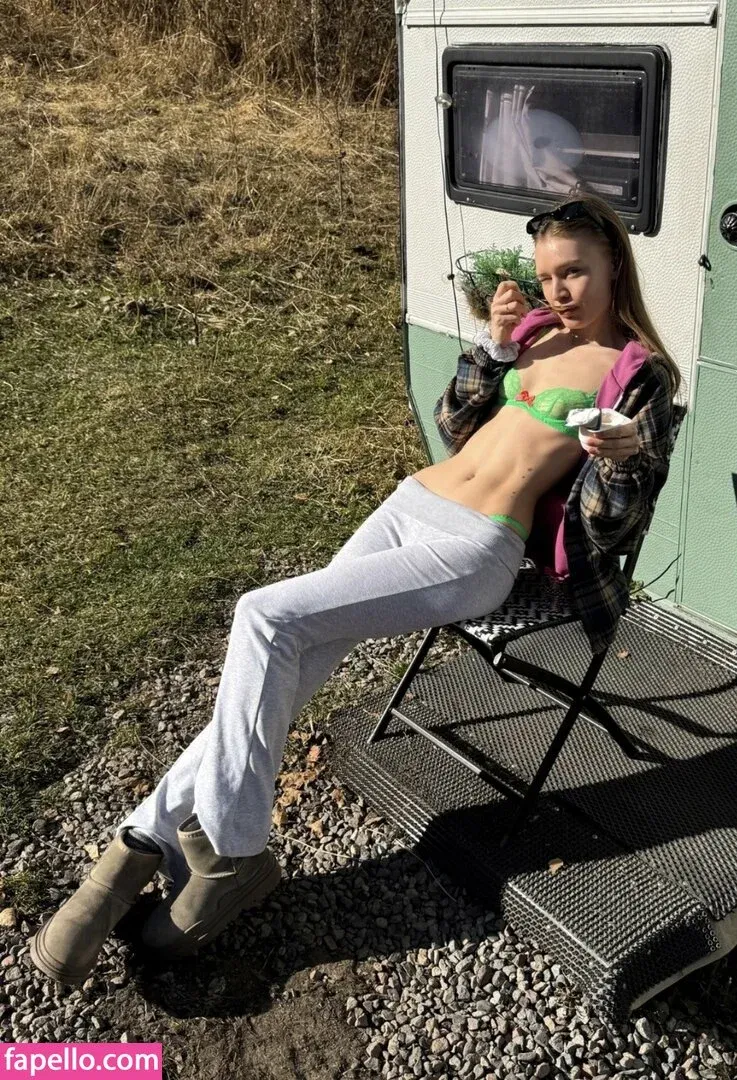 litlonn Onlyfans Photo Gallery 