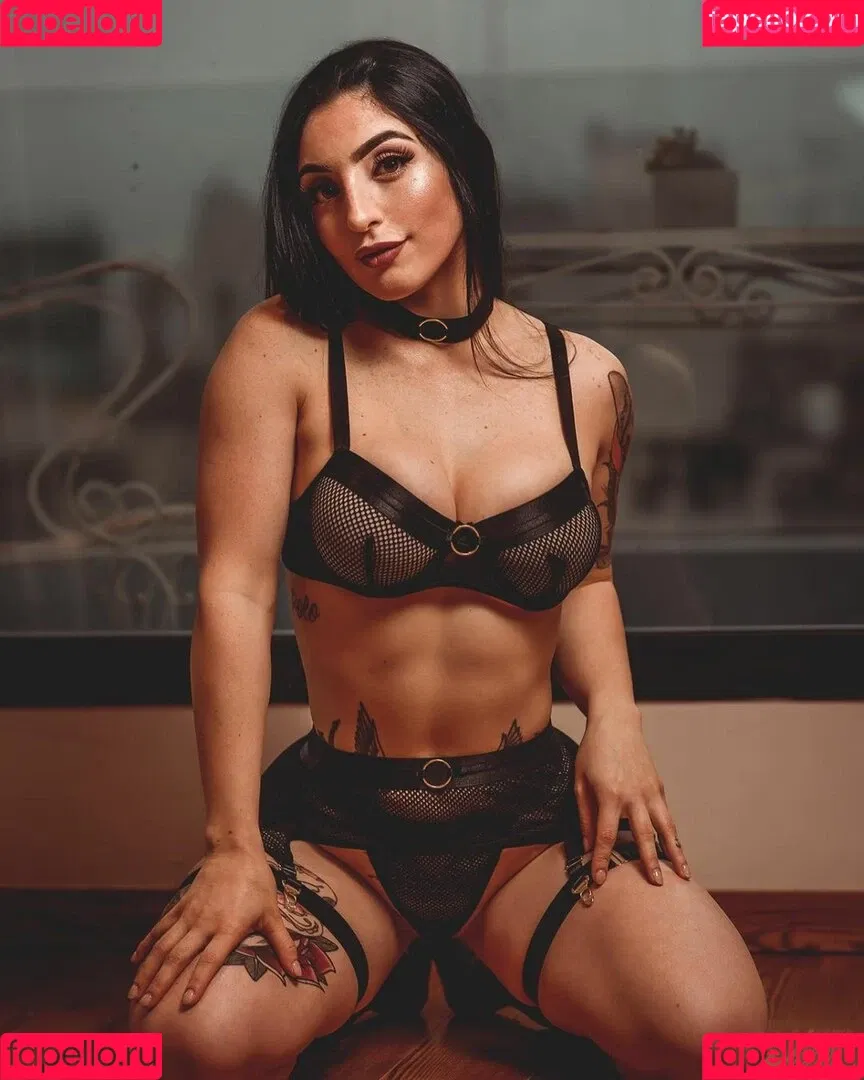 Nicole Onlyfans Photo Gallery 