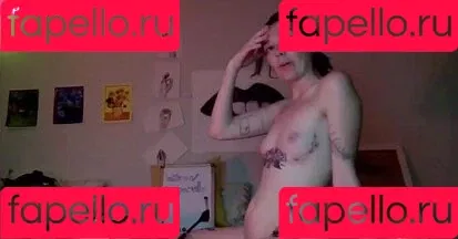 Juniper Woods Onlyfans Photo Gallery 