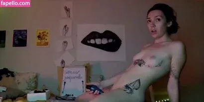 Juniper Woods Onlyfans Photo Gallery 