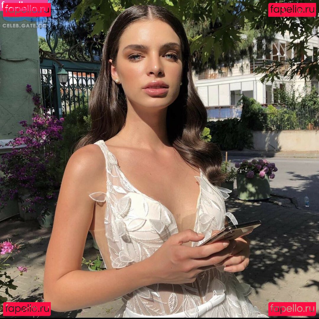 Nadia Ferreira Nude Onlyfans Photo 34