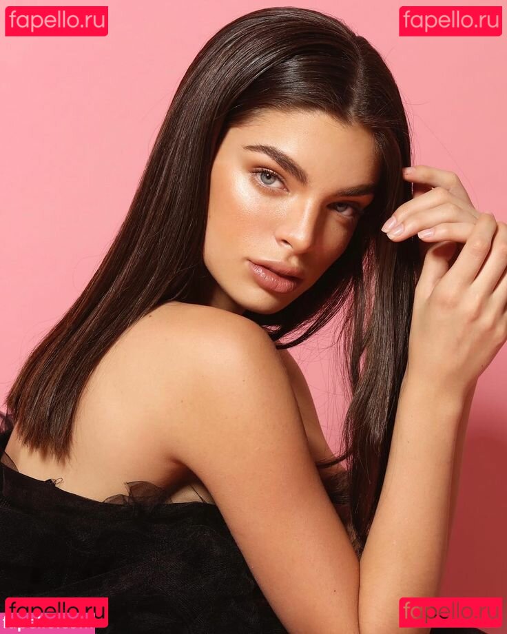 Nadia Ferreira Nude Onlyfans Photo 12