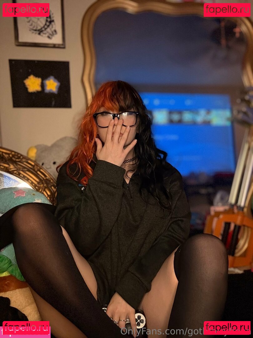 Gothfairyfiona Nude Onlyfans Photo 16