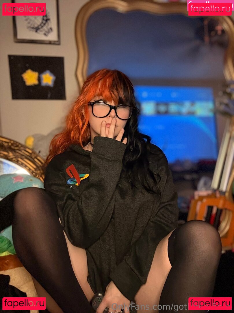 Gothfairyfiona Nude Onlyfans Photo 15