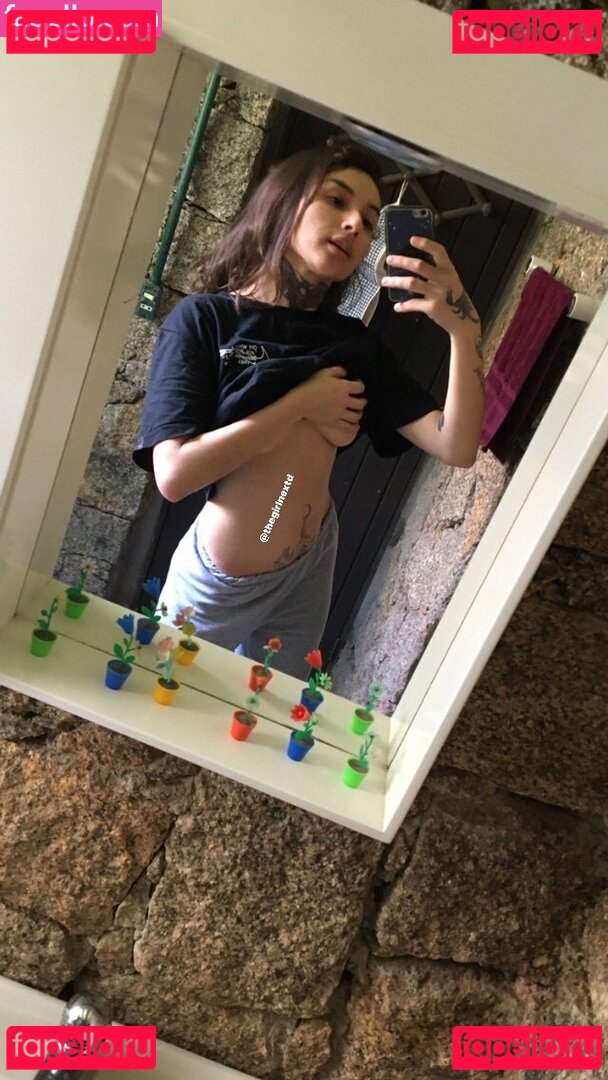 Aline Fernandes Nude Onlyfans Photo 3