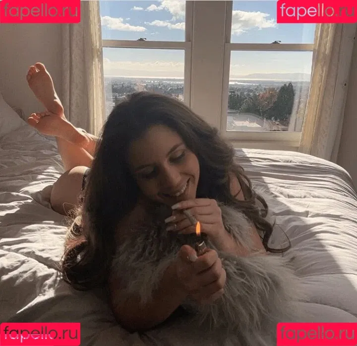 Miss Lorin Onlyfans Photo Gallery 