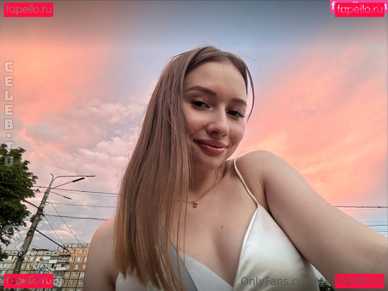 Eva Sweetty Nude Onlyfans Photo 28