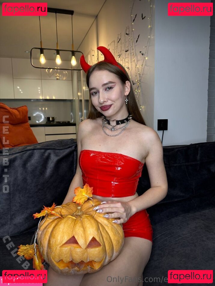 Eva Sweetty Nude Onlyfans Photo 14