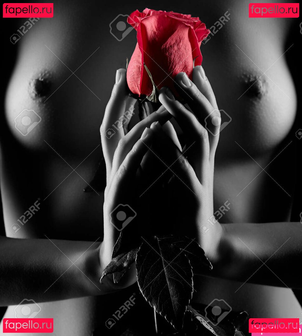 Red Rose Nude Onlyfans Photo 15