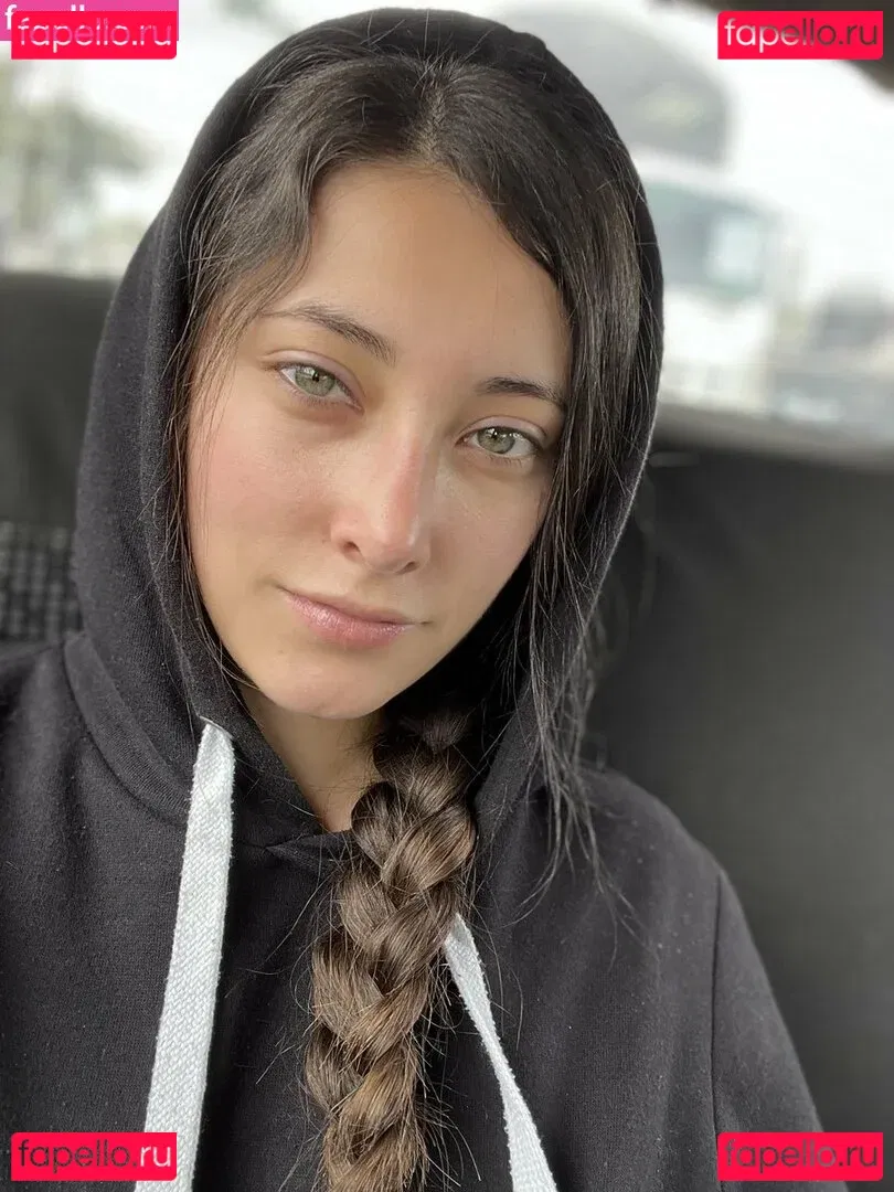 Kelly Onlyfans Photo Gallery 