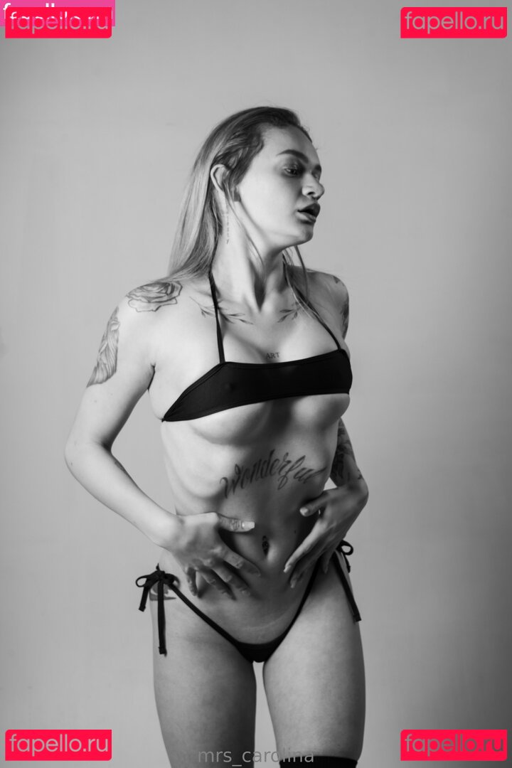 Mrs Carolina Nude Onlyfans Photo 45