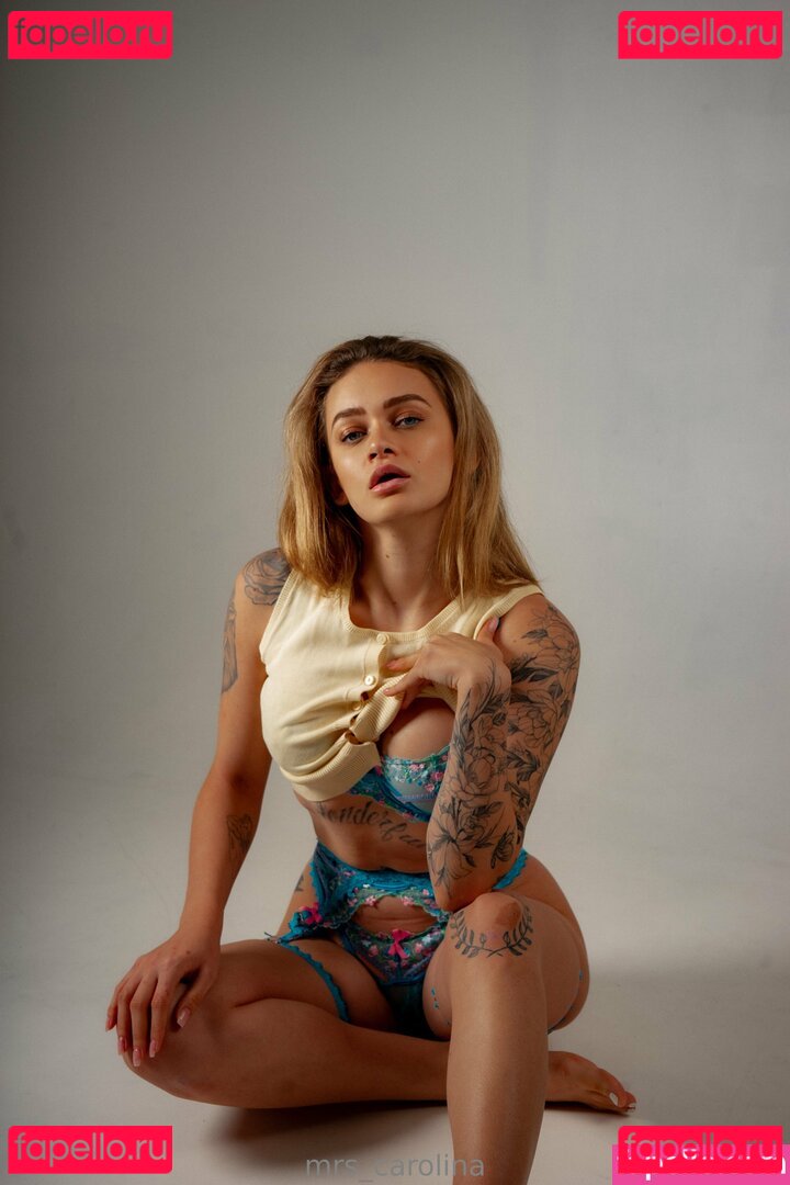 Mrs Carolina Nude Onlyfans Photo 34