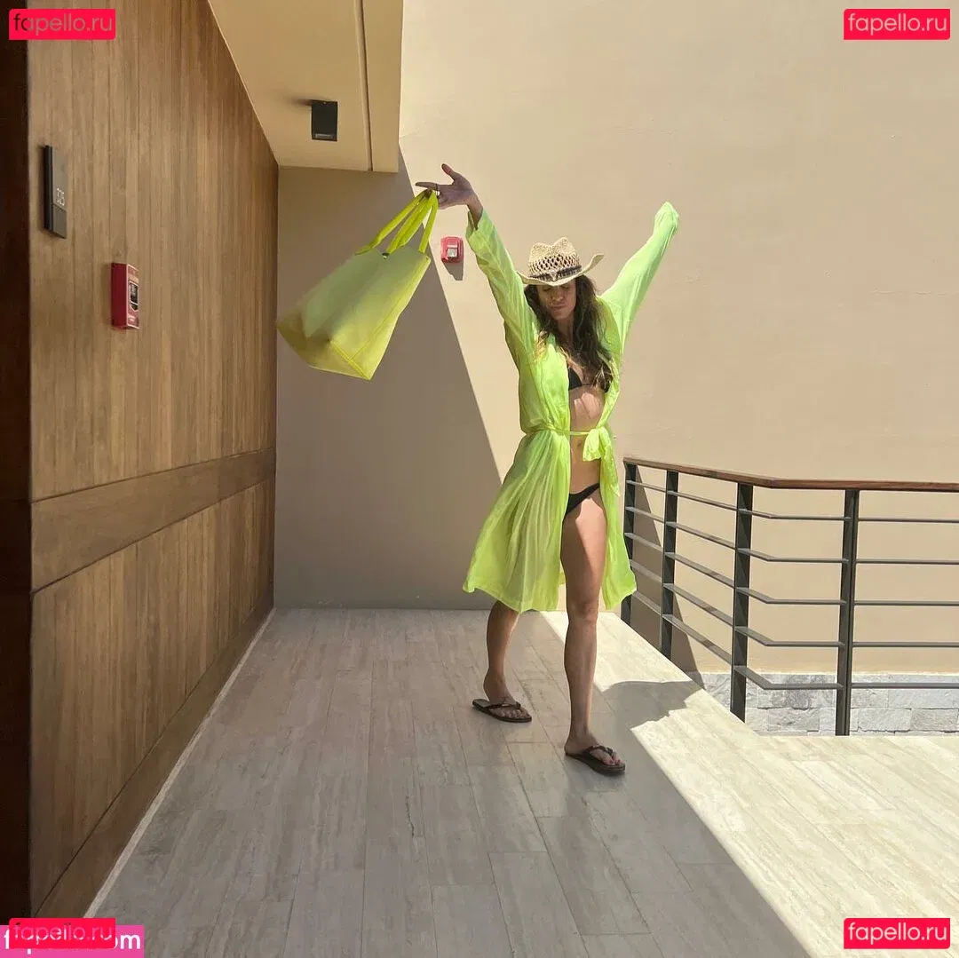 Elisabetta Canalis Onlyfans Photo Gallery 